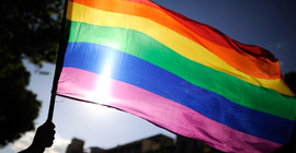 LGBTİ bireylere taşlanarak idam edilme cezası getirildi
