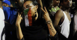 Sudanlı muhalifler: Darbe çözüm değil, gösteriler sürecek