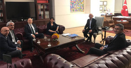 HDP'den Kılıçdaroğlu'na geçmiş olsun ziyareti