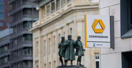 Commerzbank: Metindeki değişiklik politika hatası