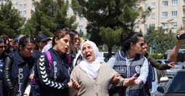 Tutuklu yakınlarına yönelik polis şiddeti Meclis'e taşındı
