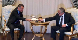 Kıbrıs'ta hükümet istifasını sundu