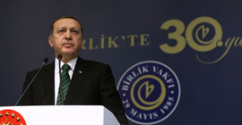 Erdoğan: Davamıza ihanetin vakti değil