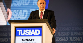 Tuncay Özilhan: 31 Mart demokrasi sınavı oldu