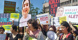 Kadınlar Şule Çet için adliyede: Gerçek adalet istiyoruz