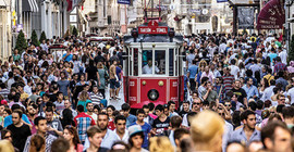 TÜİK açıkladı: Türkiye'de gençlerin yarıya yakını mutsuz