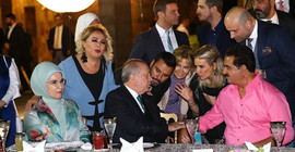 'Daha eli yüzü düzgün bir kitap fuarı kuramayanların nesine kültürel iktidar kurmak?'