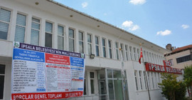 Belediyeyi AKP'den devralan başkandan borç isyanı: Tabelaya sığmadı