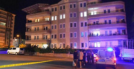 Balkonlardan birbirlerine ateş açtılar: 2 yaralı