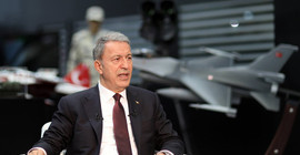 ‘Hulusi Akar, ABD’nin tehdidine karşı uzlaşmak için çabalıyor’