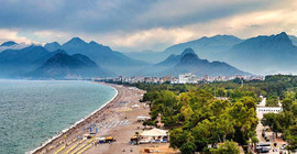Antalya Belediye Başkanı: Turistlerden 'ayak bastı parası' alınmalı