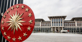 İlk toplantıda kendi maaşlarına zam yaptılar