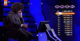 19 yaşındaki Arda, 1 milyon liralık soruyu açtırdı!