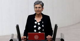 HDP Milletvekili Leyla Güven Meclis'te yemin etti