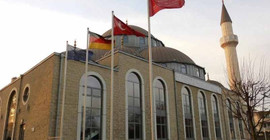 Almanya'da camilere ve Sol Parti'ye bomba ihbarı