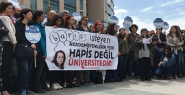 Barış Akademisyenleri için imza kampanyası