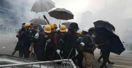 Hong Kong'da protestolar sürüyor