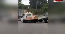 Barikatı aşmaya çalışan sürücü, polisi ağır yaraladı