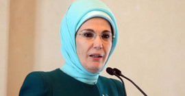 Emine Erdoğan'dan Salda Gölü paylaşımı: Konunun takipçisi olacağım