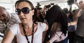 'Kıbrıs polisi şikayetimi geri çekmem için beni tehdit etti'