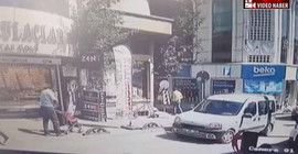 Kastamonu'da kaldırıma çıkan araç bebek arabasına çarptı