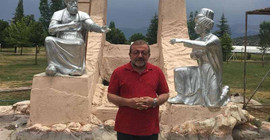 Bülbül: Peker'i türbeye alanlar Alevi toplumuna açıklama yapmalı