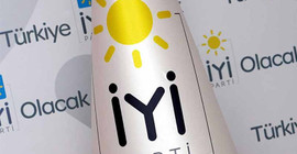 İYİ Parti'de çözüm süreci istifası