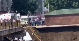 Samsun'da köprü çöktü: Yaralılar var