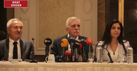 Ahmet Türk: Çok sancılı bir süreçteyiz, demokrasiye inananlar ortak bir tavır almalı