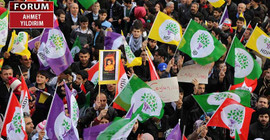 HDP’nin eleştirilmesi ile suçlanması arasındaki ince çizgi ve Murat Aksoy yazıları