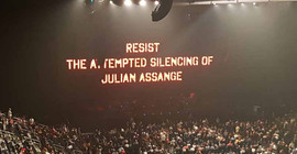Roger Waters, Assange için söyleyecek