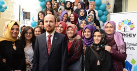 Bakanlık, TÜRGEV ve Hizmet Vakfı'nın protokollerini uzattı