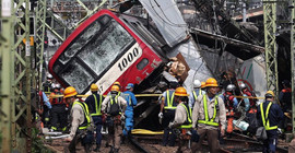 Japonya'da tren kazası: 30 yaralı