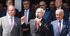 Kılıçdaroğlu: Suriyelilere kızmaya hakkınız yok, kızacağınız adam belli