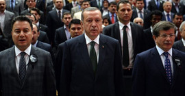 'AKP'deki ihraçlar tabandaki eleştiriyi derinleştirecek'