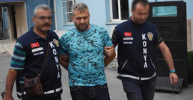 Eşini 46 yerinden bıçaklayıp, can çekişmesini izlemiş
