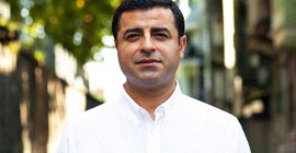 Demirtaş'tan HDP binası önünde oturan ailelere ilişkin mesaj