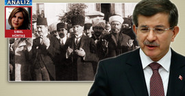 Atatürk'ün fotoğrafı ve Davutoğlu'nun gözyaşları