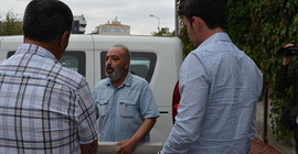 HDP önü serbest, AKP önü yasak