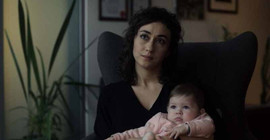 Gerçeklerden uzak bir annelik sorgulaması: 'Bağlılık Aslı'