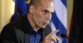 Yanis Varufakis'ten harekat protestosu