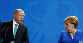 Merkel'den 'operasyonu derhal durdurun' çağrısı