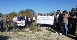 AKP reddeti, halk tabelayı dikti: Bu arsa Esenyurtlu çocuklarındır