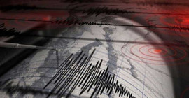 Van'da panik yaratan deprem
