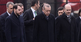 ‘AKP, gelecek yıllara yayılan korkunç borç yükünü gizliyor’