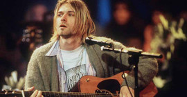 Kurt Cobain'in ikonik hırkası açık artırmada