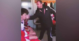 Soyunma odasında sporculara dayak