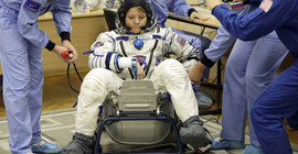 Ay’a ilk kez kadın astronot ayak basacak