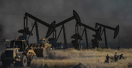 Irak'a giden ABD askerleri Suriye'ye dönerek petrol bölgesinde konuşlandı