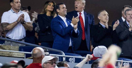 Beyzbol maçına giden Trump için taraftarlar 'Onu tutuklayın' diye slogan attı